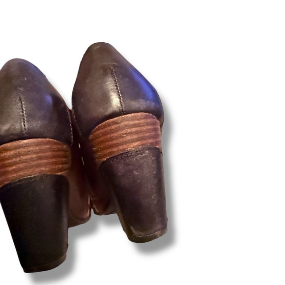 L'Artiste Spring Step Joella‎ Shoes Size 39 Brown Leather Heels Button Detail - Picture 6 of 13